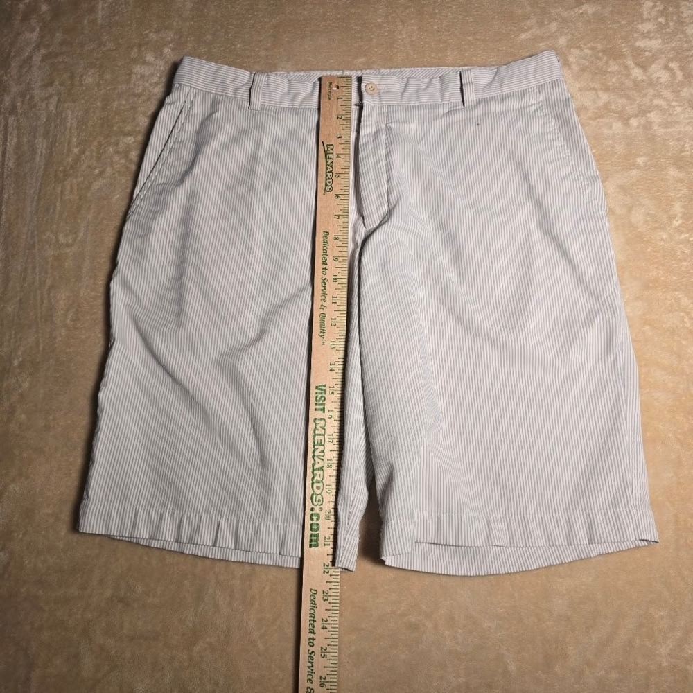 Nike Golf Mens Grey White Pinstripe Seersucker Shorts Size 35  936